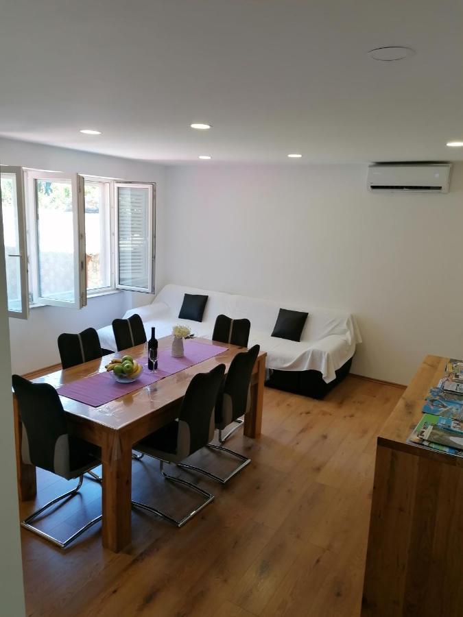 Apartment "B" 50 M From The Beach ซาดาร์ ภายนอก รูปภาพ